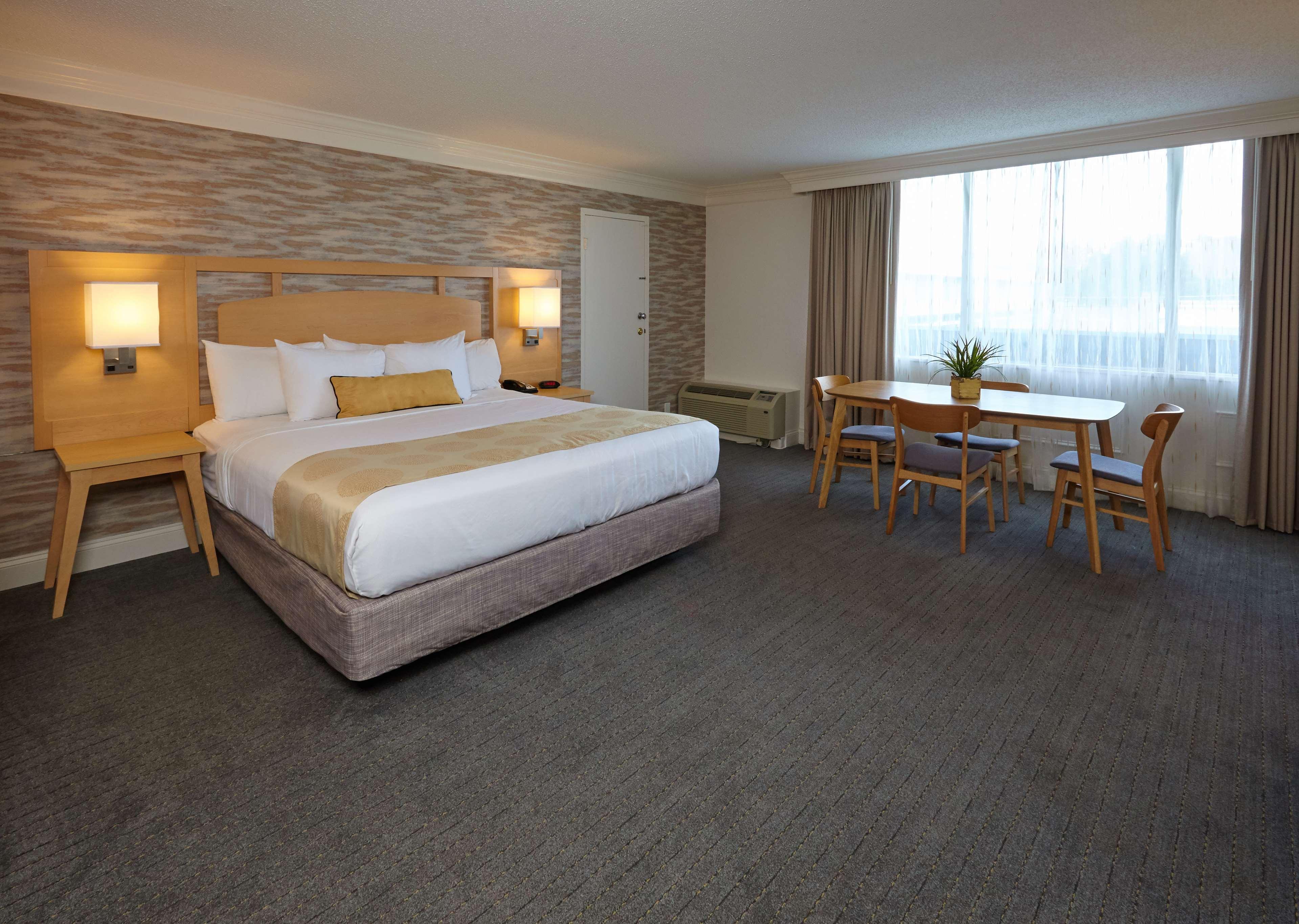 Best Western Plus University Inn Winston-Salem Exterior foto